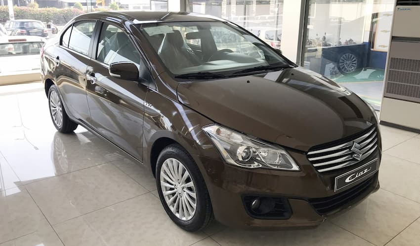 Đánh giá xe Suzuki Ciaz 2022 chi tiết kèm bảng giá mới nhất